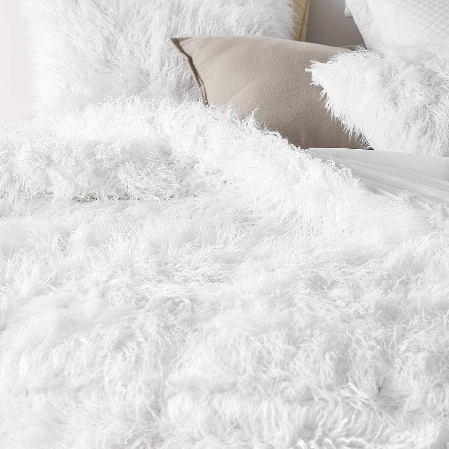 the Bare Himalayan Yeti - Coma Inducer Twin XL Comforter - Pure White