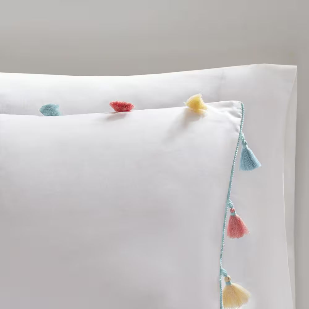 Tanya 4-Piece White Full/Queen Tassel Comforter Set