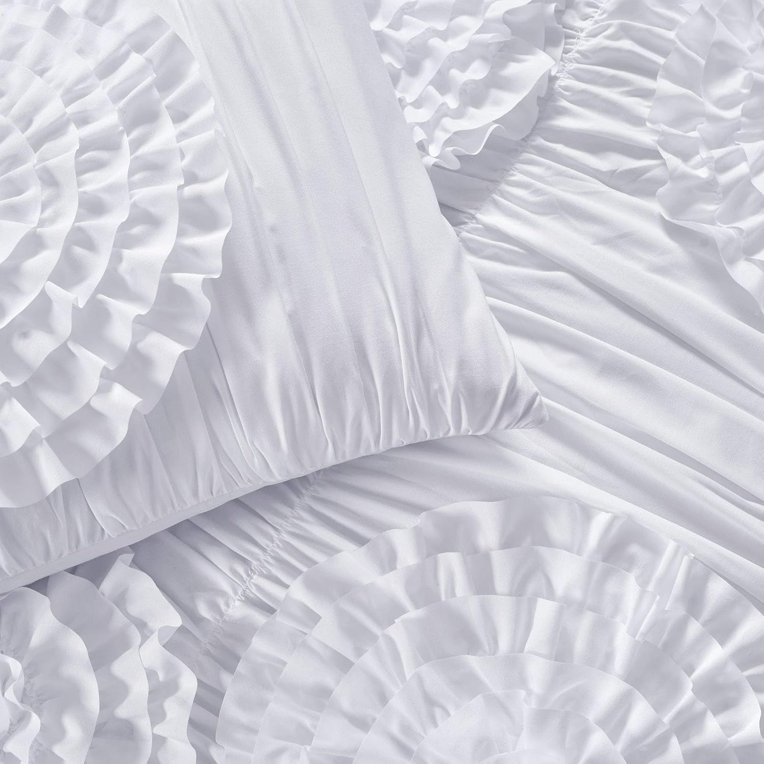 Lush D¨¦cor Serena 3 Piece Ruched Flower Comforter Set - White - Full/Queen