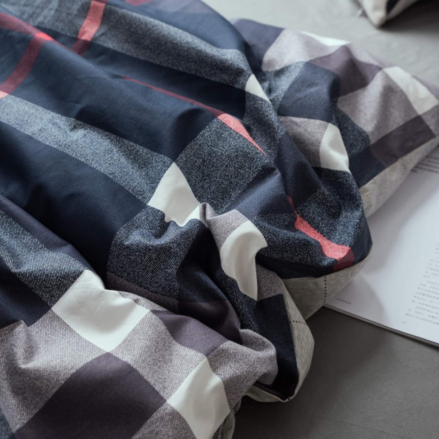 Navy Blue Plaid Comforter Set - Queen Size Teen Boys Bedding with Dark Blue & White Grid Comforter, Buffalo Plaid, Tartan Checkered & Gingham Pattern